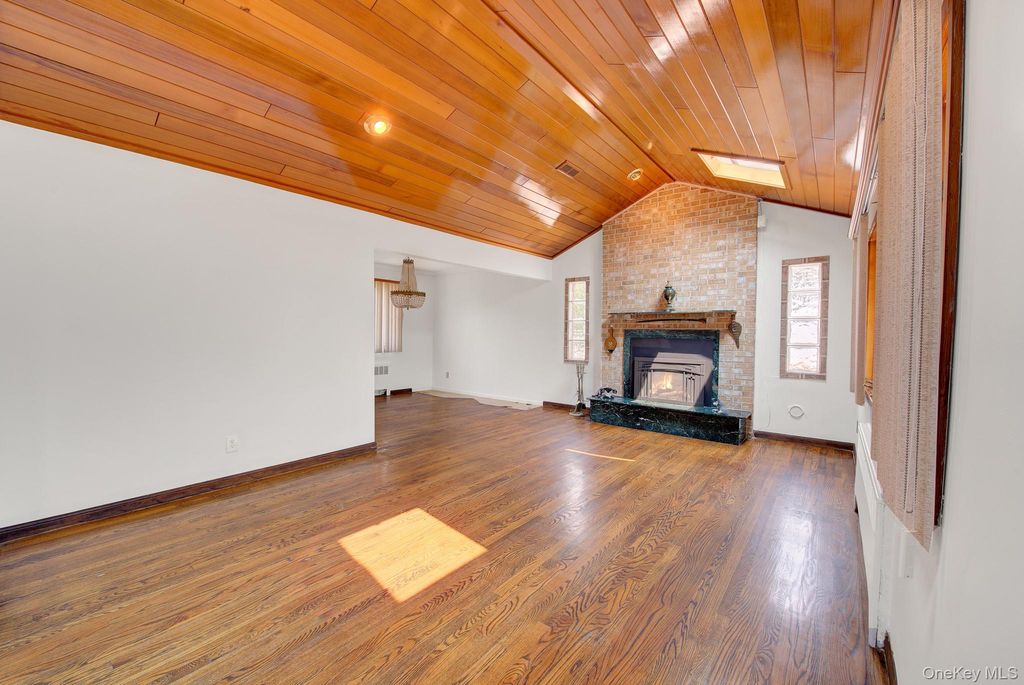 24 Pinehurst Street, Lido Beach, NY 11561 — photo 5