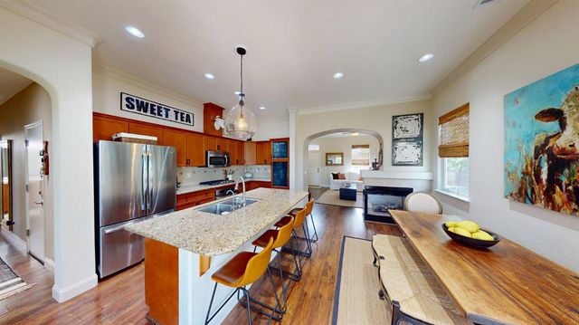 4207 Serena Lane, Clovis, CA 93619