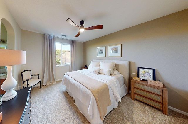 4207 Serena Lane, Clovis, CA 93619