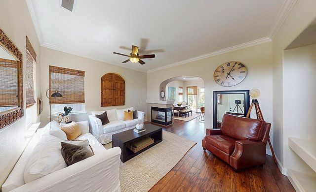 4207 Serena Lane, Clovis, CA 93619