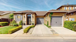 4207 Serena Lane, Clovis, CA 93619