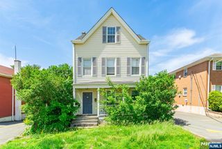 620 Lafayette Avenue, Hawthorne, NJ 07506