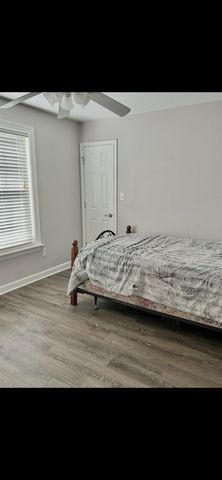637 W Oak Circle Dr., Myrtle Beach, SC 29588