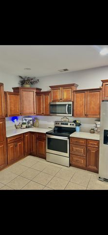637 W Oak Circle Dr., Myrtle Beach, SC 29588