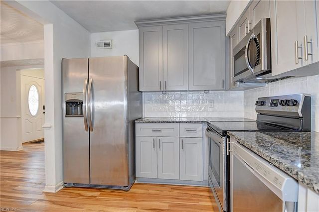 700 Lake Edward DR, Virginia Beach, VA 23462