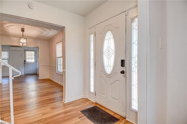 700 Lake Edward DR, Virginia Beach, VA 23462