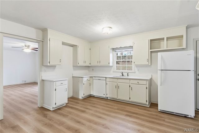 5711 Golden Pond, Northport, AL 35473