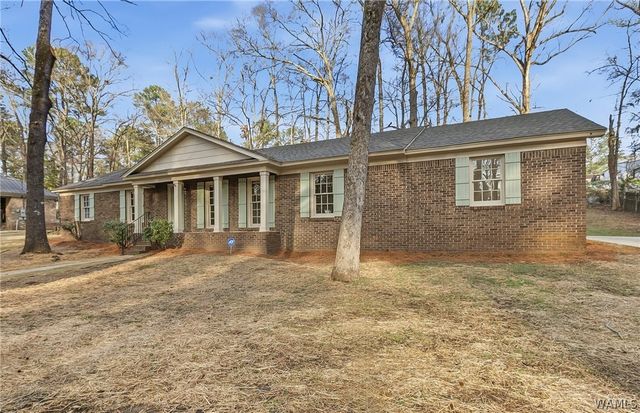 5711 Golden Pond, Northport, AL 35473