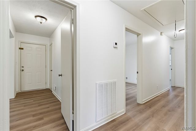 5711 Golden Pond, Northport, AL 35473