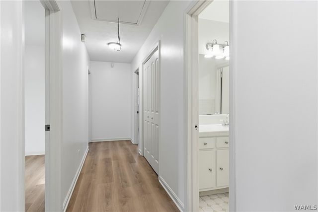 5711 Golden Pond, Northport, AL 35473