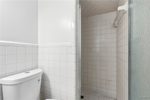 5711 Golden Pond, Northport, AL 35473