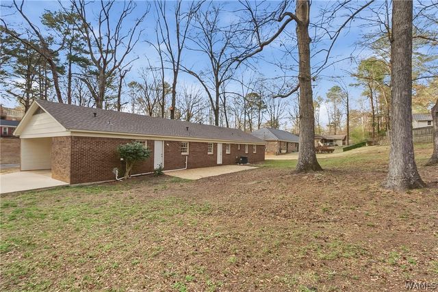 5711 Golden Pond, Northport, AL 35473