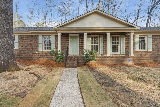 5711 Golden Pond, Northport, AL 35473