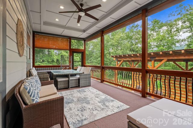 38 Little Forest Drive, Asheville, NC 28806