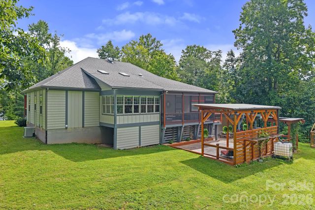 38 Little Forest Drive, Asheville, NC 28806