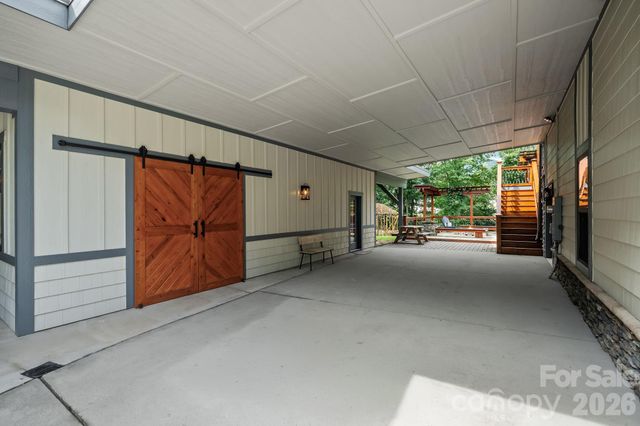 38 Little Forest Drive, Asheville, NC 28806