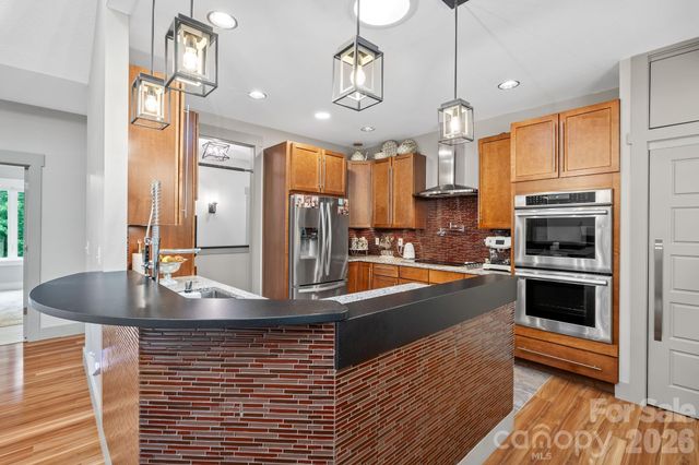 38 Little Forest Drive, Asheville, NC 28806