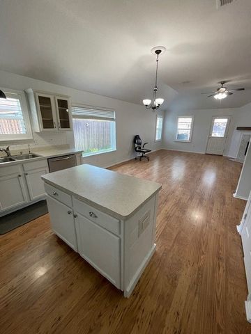 2005 Clear Creek Drive, Little Elm, TX 75068