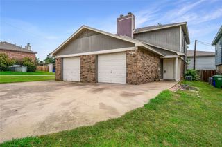 203 S Las Vegas Trail, White Settlement, TX 76108