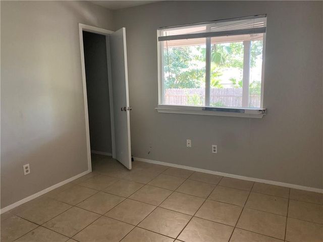 11915 Rosethorn DR, Austin, TX 78758