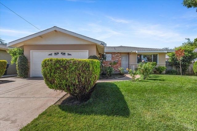241 Camellia St, Fairfield, CA 94533