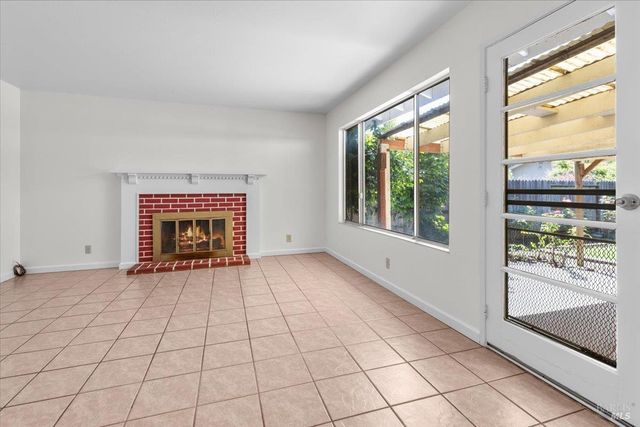 241 Camellia St, Fairfield, CA 94533