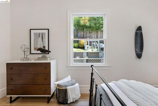 348 Jerome Ave, Piedmont, CA 94610