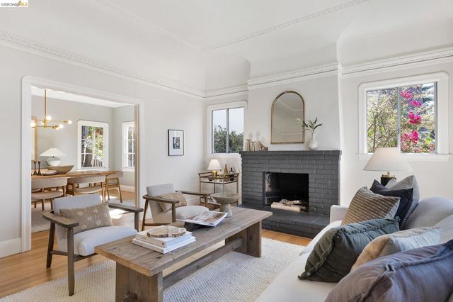 348 Jerome Ave, Piedmont, CA 94610