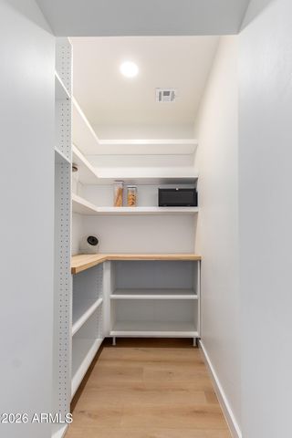 9829 N 4TH Avenue, Phoenix, AZ 85021