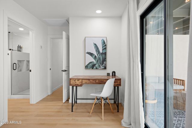 9829 N 4TH Avenue, Phoenix, AZ 85021