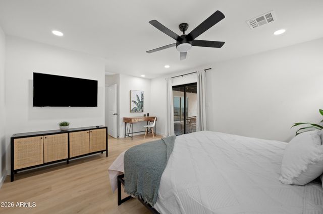 9829 N 4TH Avenue, Phoenix, AZ 85021