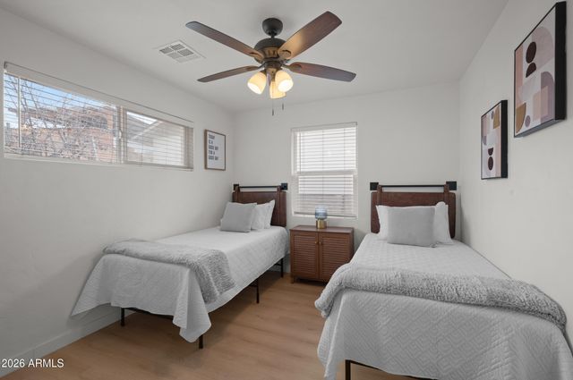 9829 N 4TH Avenue, Phoenix, AZ 85021