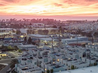 1532 Maxwell Way, Costa Mesa, CA 92627