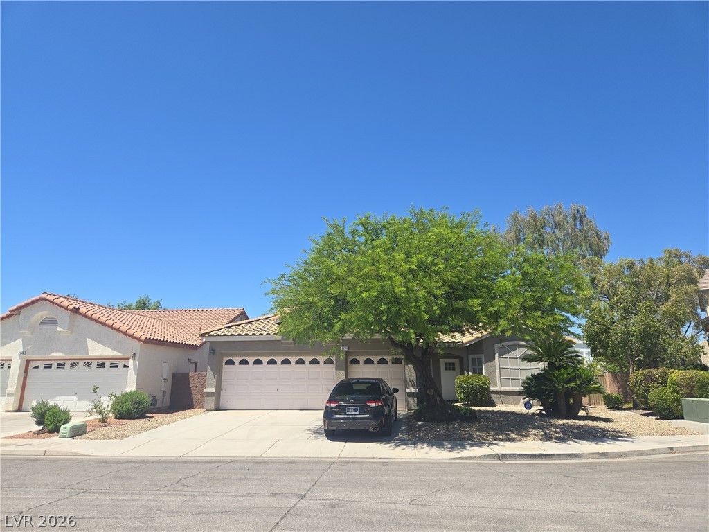 2246 Alanhurst Drive, Henderson, NV 89052 — exterior