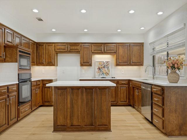 1901 Ridge Creek Drive, Richardson, TX 75082