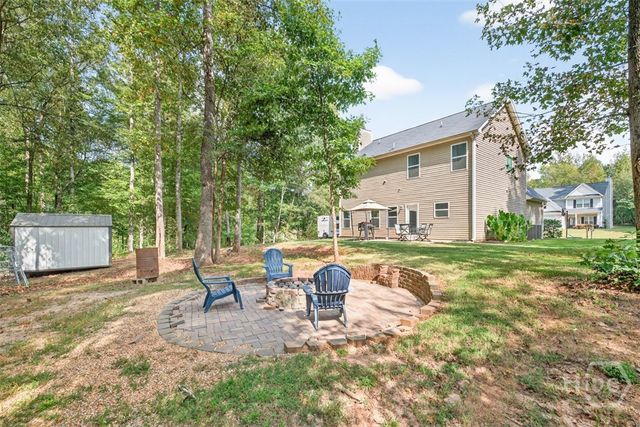 161 Meadow Lake Drive, Commerce, GA 30530