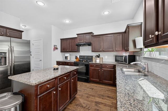 161 Meadow Lake Drive, Commerce, GA 30530