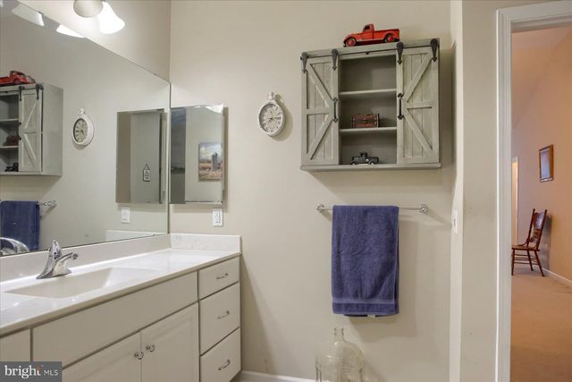 646 REPUBLIC WAY, Mechanicsburg, PA 17050