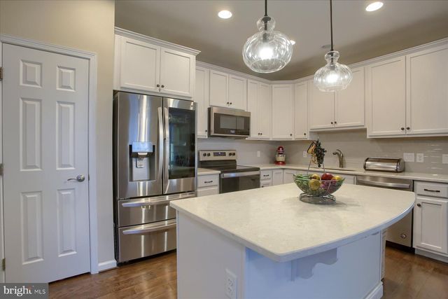 646 REPUBLIC WAY, Mechanicsburg, PA 17050