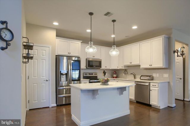 646 REPUBLIC WAY, Mechanicsburg, PA 17050