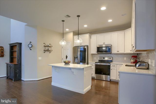 646 REPUBLIC WAY, Mechanicsburg, PA 17050