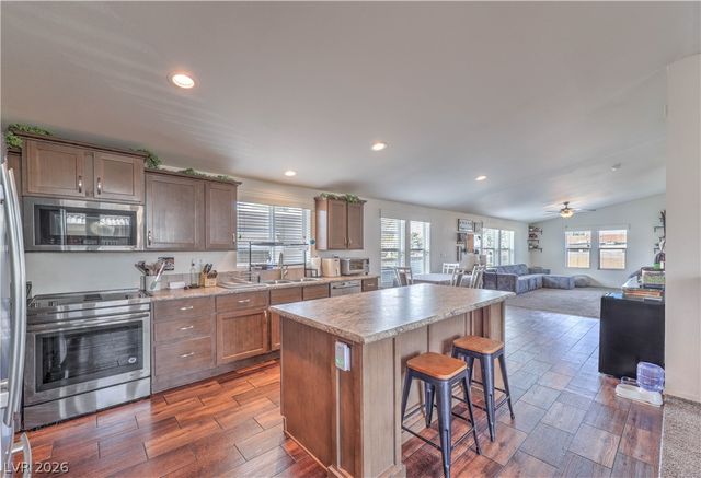 4893 East Twain Avenue, Las Vegas, NV 89121