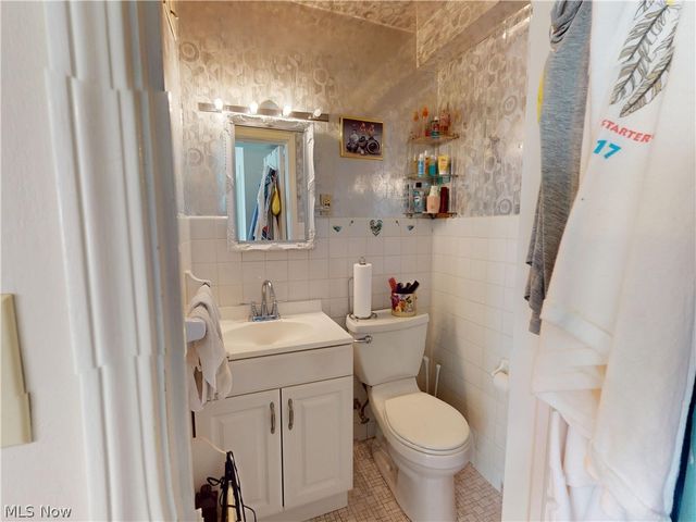 19406 Van Aken Boulevard 104, Shaker Heights, OH 44122