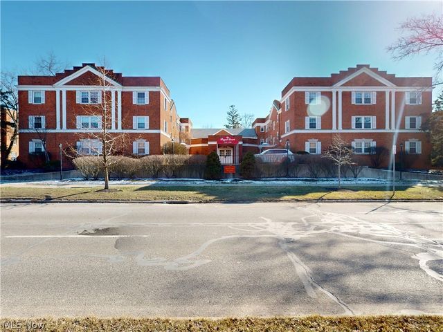 19406 Van Aken Boulevard 104, Shaker Heights, OH 44122