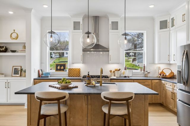 2068 Whitney Ave, Nashville, TN 37210