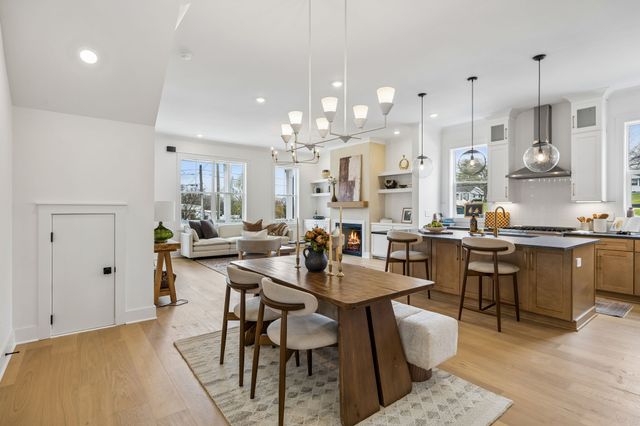 2068 Whitney Ave, Nashville, TN 37210