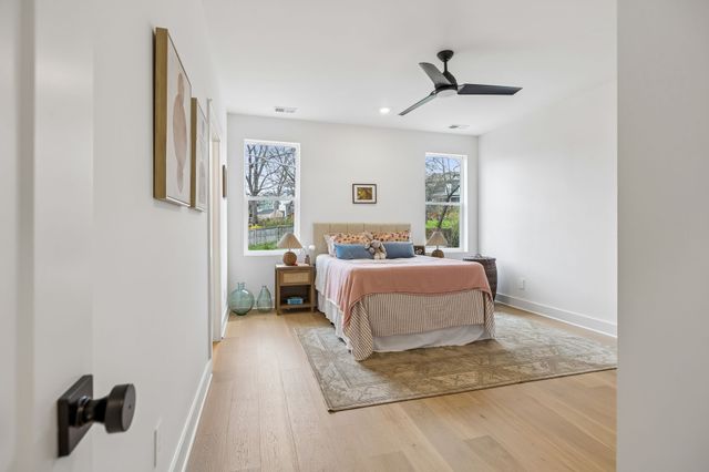 2068 Whitney Ave, Nashville, TN 37210