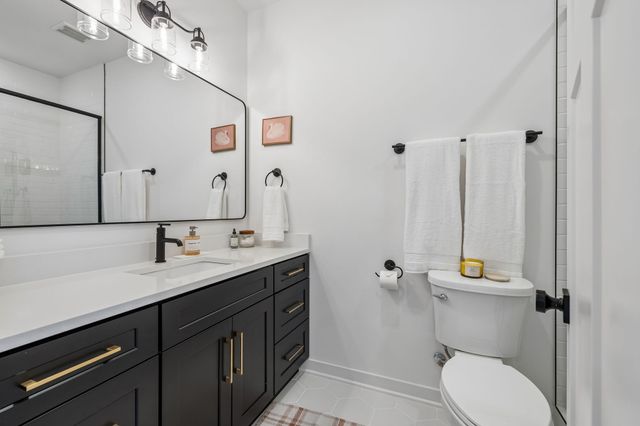 2068 Whitney Ave, Nashville, TN 37210