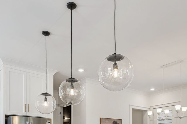 2068 Whitney Ave, Nashville, TN 37210