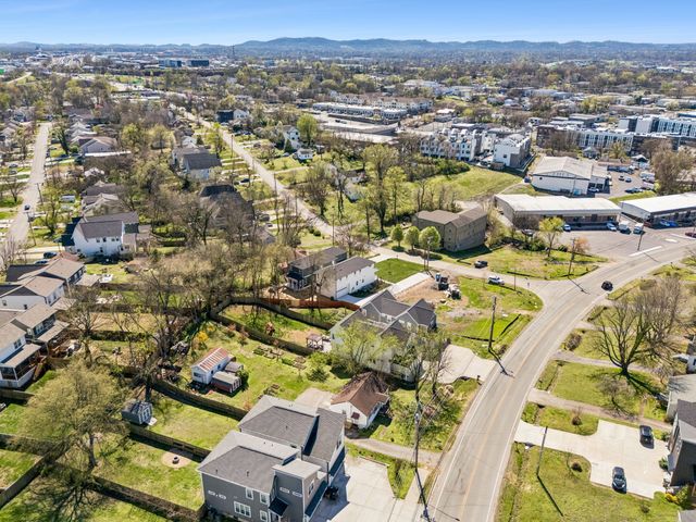 2068 Whitney Ave, Nashville, TN 37210